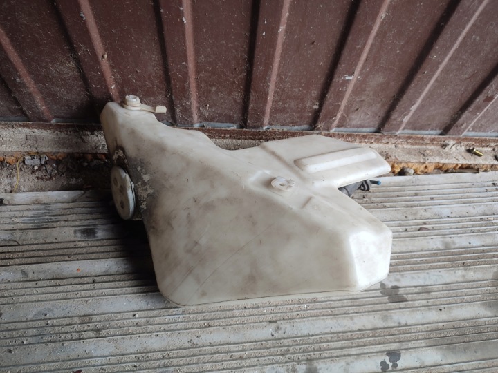 washer fluid tank MERCEDES W168 A1688690220