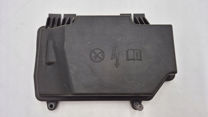 poklopac kutije osigurača 2055400182 MERCEDES W205