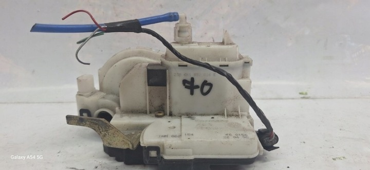 lock door VW POLO 94- right front 1HM862154