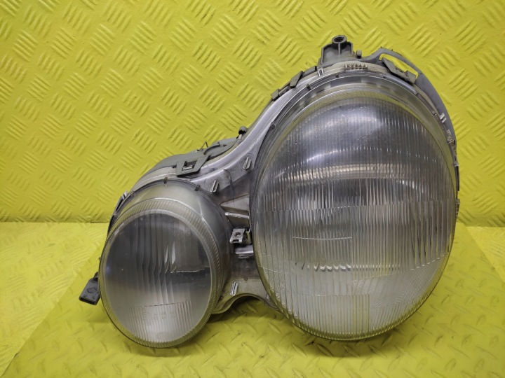 MERCEDES E-KLASA REFLEKTOR Licht links vorne