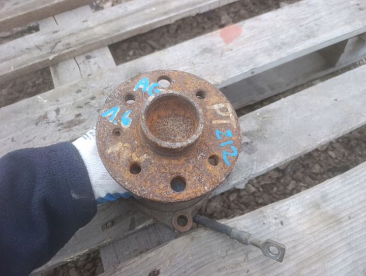 of the pivot right rear part right rear Opel Astra G 1.6