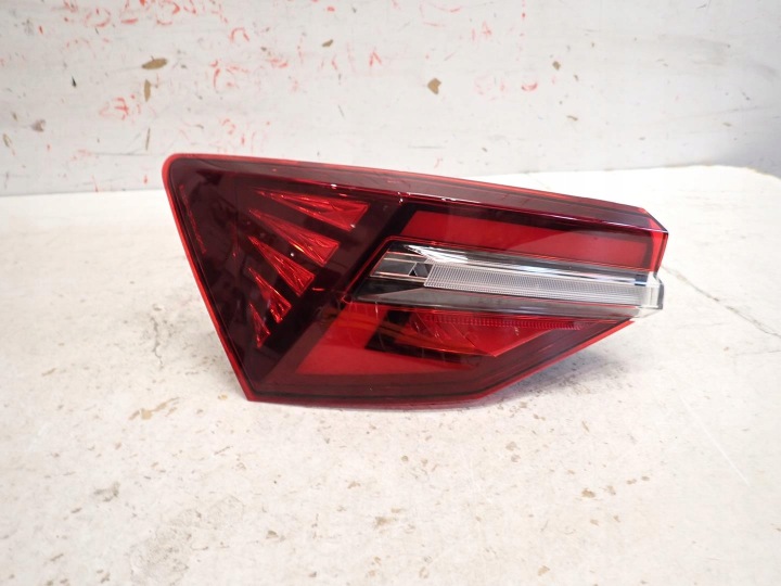 Licht heck hinten links SKODA KAROQ LIFT 2020- 57A945207D