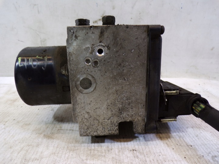 Pompe ABS PEUGEOT 407 15732101 (3)