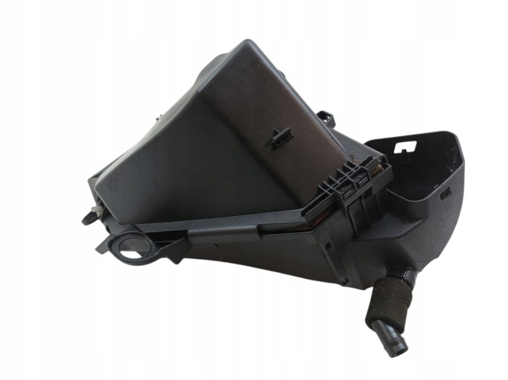 cover of a filter, air 2.0 D Bmw X1 and (2009-2015) E84