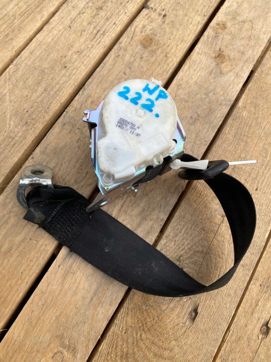 Ceinture de sécurité avant audi 33054750A