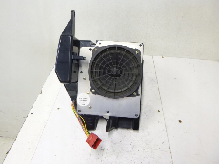 Subwoofer lautsprecher bass w heckklappe Audi A3 8L 96-03 8L0035381G OE EU HAES