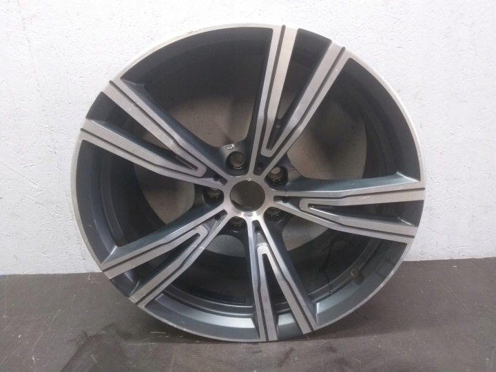 Jante d’aluminium BMW 8J 19" ET27 5X112 8089869