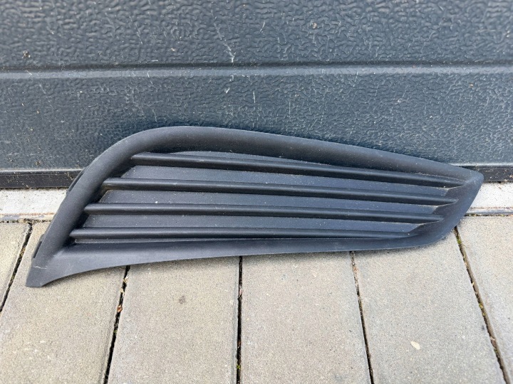 OPEL ASTRA K 5 grille grid of a bumper right front 13448413