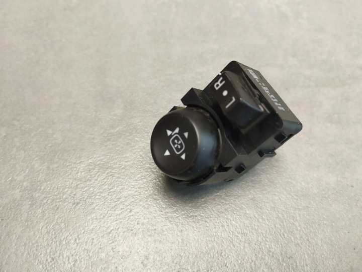Opel Insignia A LIFT ovladac zrcadel 23204016
