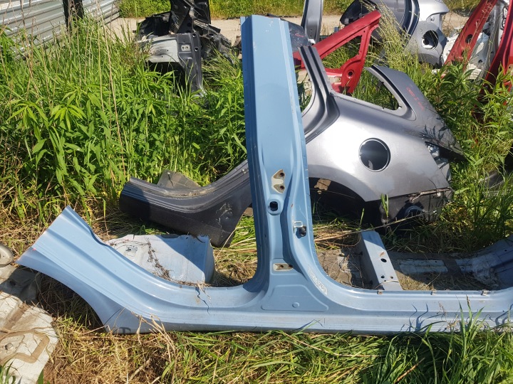 KIA PICANTO III RIVESTIMENTO MONTANTE Anteriore Destra media MINIGONNA