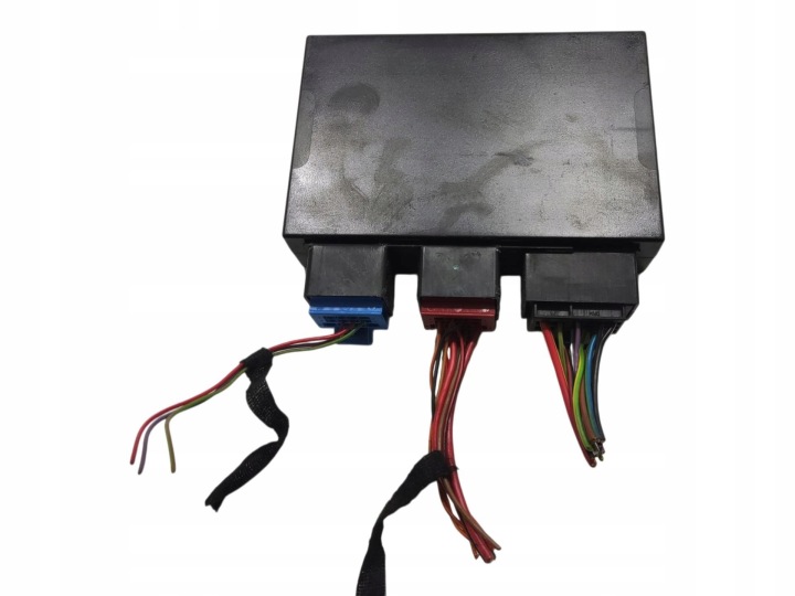 modul Bedienteil HAKA HOLOWNICZEGO AUDI Q5 und 8R 2008-2012 8K0907383D