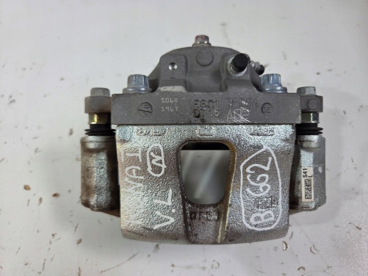 Hyundai Kona and EV ELECTRIC caliper brake front left E6C1DT16 (B662)