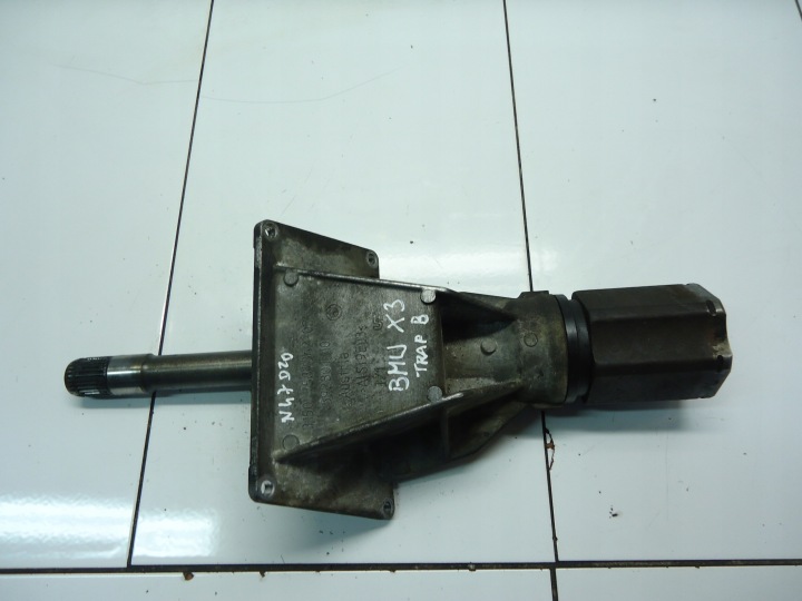BMW 3 E90 2.0D N47D20 Demi axe Support 7587862