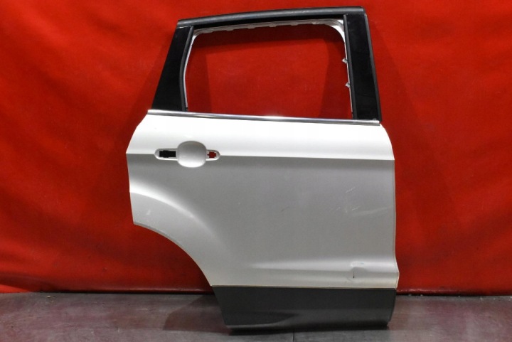 dvere pravé zadok zadné strieborné FORD KUGA MK2 13-16