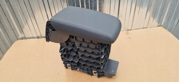 Armlehne PASSAT B8 USA neu Leder IDEAL Original