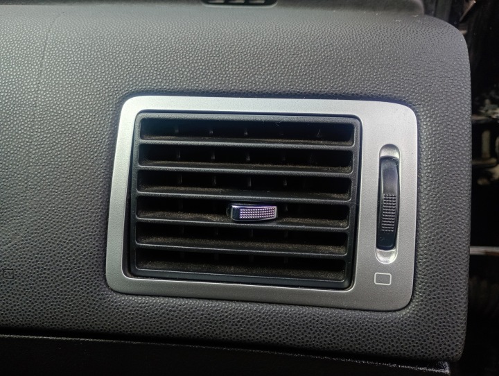 grid air conditioning devices air right of the passenger Peugeot 307 SW 02-08