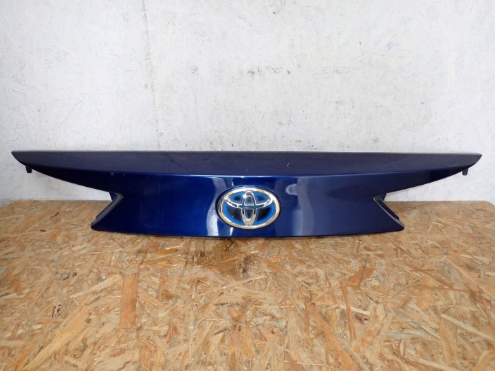 Couverture de lhayon TOYOTA AURIS 2 II E18 KOMBI 2012-2018R 76811-02830