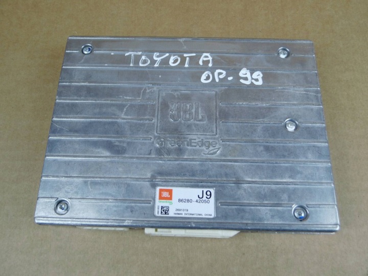 Toyota RAV4 IV Verstärker audio JBL 86280-42050 8628042050