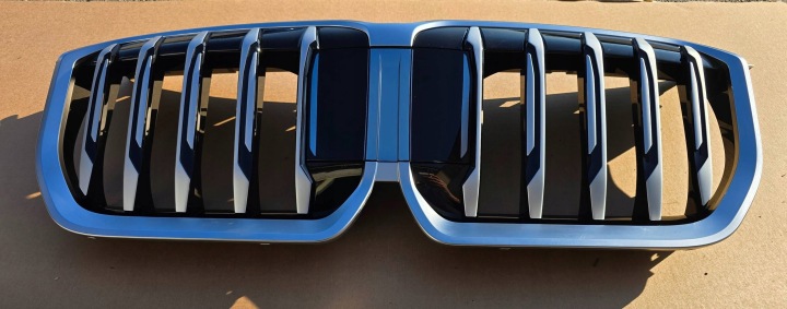 BMW X1 U11 vorne Grill Grill