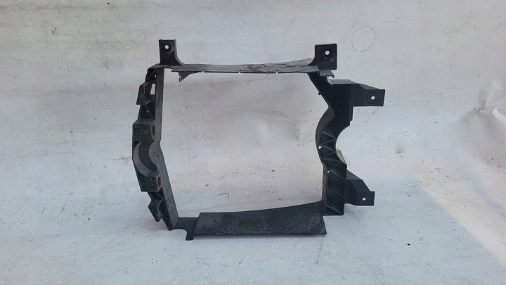 RANGE ROVER L405 frame holder CHLODNICZKI 9Y475-AC