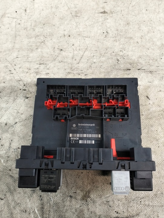 control unit module BORDNETZ OE 3C0937049J VW PASSAT B6 06R