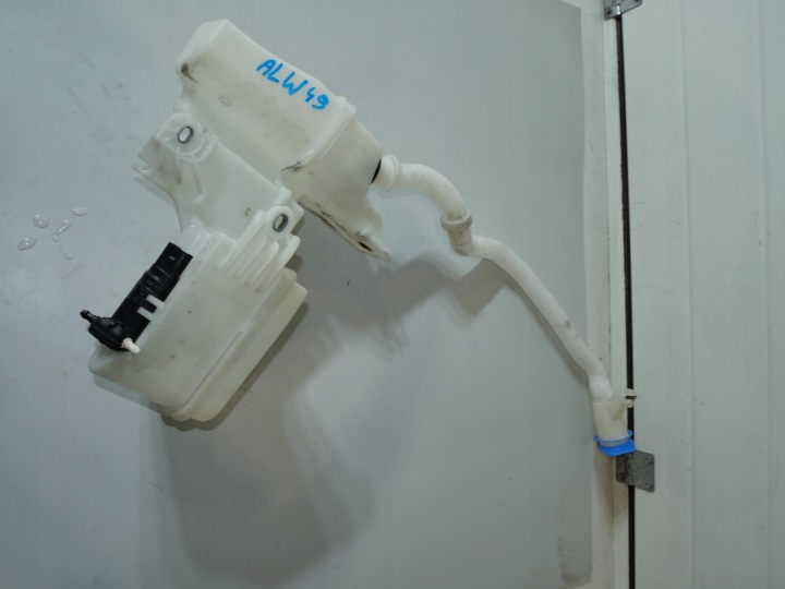 nádržka ostřikovače VW T5 T6 7E0955453A