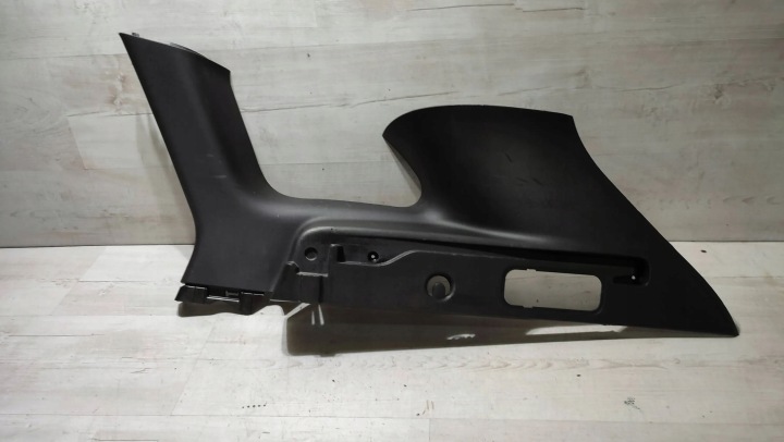 Renault Kadjar 17r 1.5dci rear part side right side cover slupka