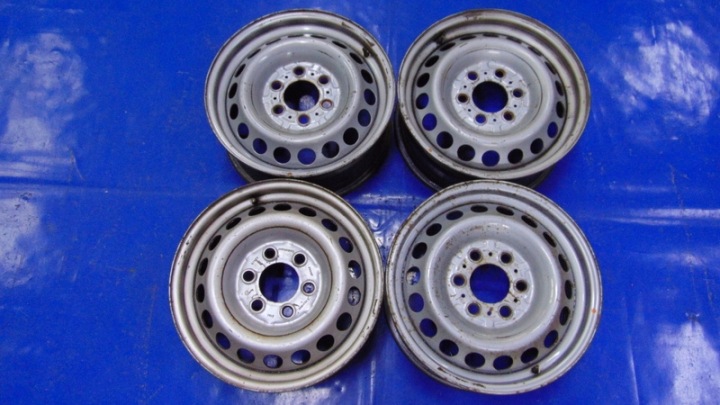 felgen Stahl R16 ET54 6x130 6,5Jx16H2 MERCEDES SPRINTER A907 A910 18-25R