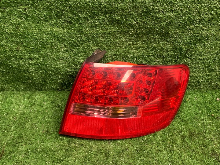 AUDI A6 C6 LIFT light LEDOWA LED right W fender KOMBI AVANT 4F9945096H