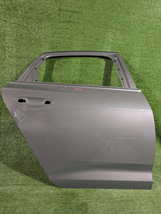 dvere zadné pravé pravý zadok AUDI A6 C8 SEDAN 18- NR.4520