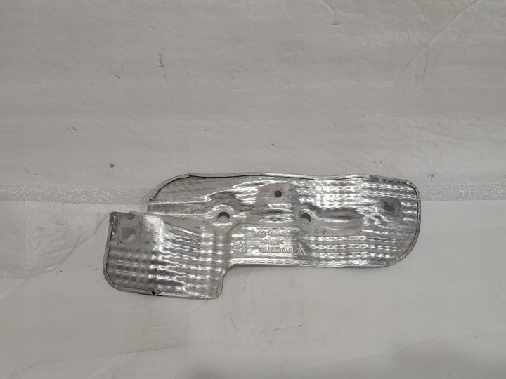 PORSCHE CAYENNE 9Y Couverture tablier moteur TERMICZNA de l’échappement 9Y0825753