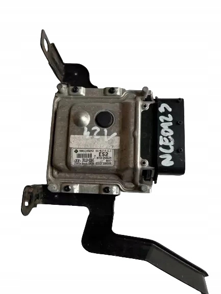 HYUNDAI I10 ECU 39110-03845 9001143242 computer OR