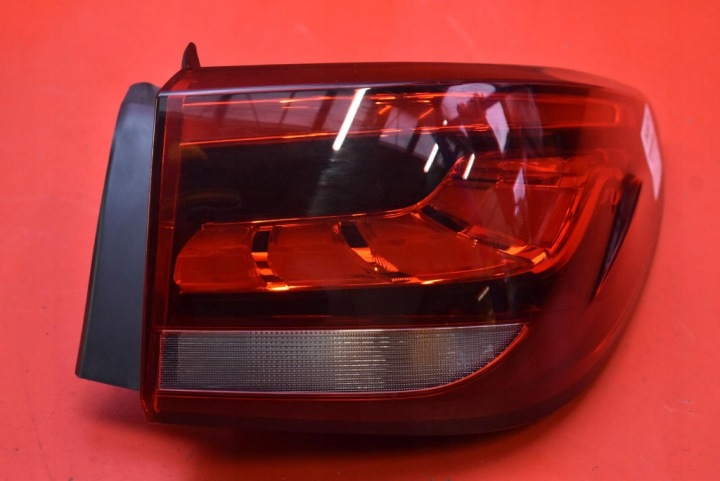 Svetlo pravá zadok zadná LED 10571682 MG ZS 2 II LIFT 19-24
