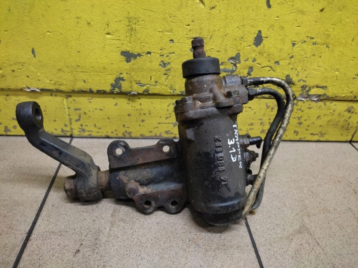 ISUZU TROOPER 3.1 D Boîter direction 897101356