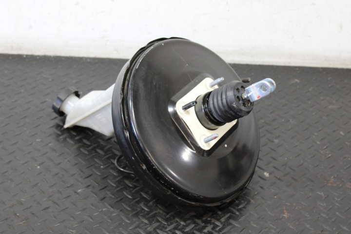servo Servofreno HYUNDAI TUCSON III 3 58500-D7250