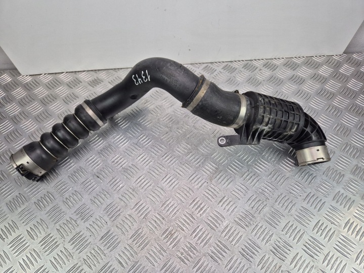 BMW 2 F45 218d tömlő intercooler 8577233 B47C20A