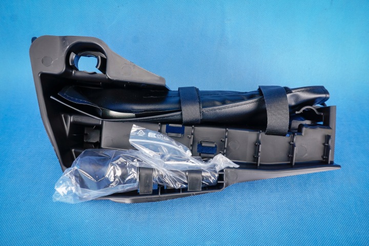 povinna vybava kľúč do kolies ucho Audi A7 8N0012219 8K0805615A 8Z0012255