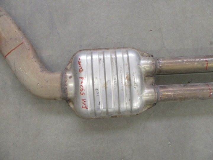 Tlumik mitte BMW 5 F10 F11 530d 530dx 258km N57 N57d30a