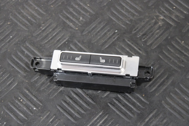 tlačítko vyhřívání sedačky FPLA-14D694-AA LAND RANGE ROVER SPORT II L494