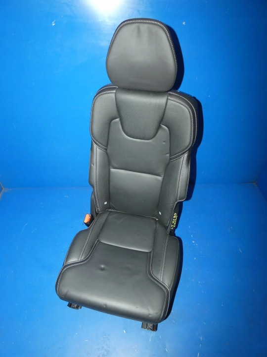 VOLVO XC90 II Sitz links heck hinten R DESIGN GRZANY 2 RZAD