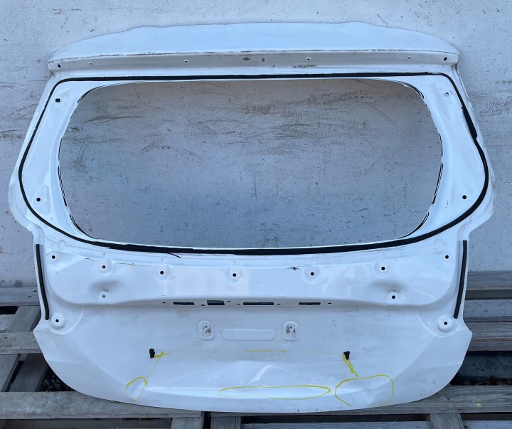 TOYOTA YARIS IV 2020 - Porte arrière coffre hayon Porte coffre hayon Arrière Arrière