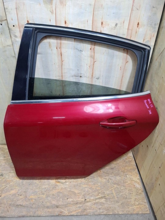 Portière Arrière Gauche Bouche buse Peugeot 208 2013