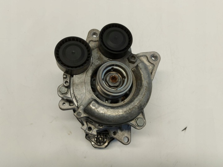 Nissan Qashqai III J12 alternator 2740571A