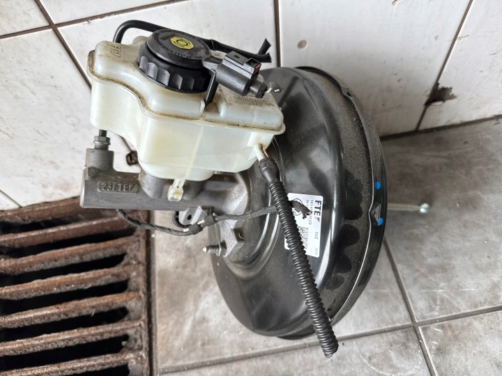 VW JETTA A6 VI BEETLE 5c servo kočione, kočne 1K1614105EB