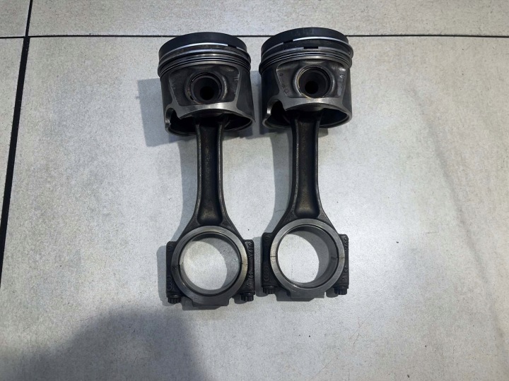 Kolbe pleuelstange pleuel PASSAT B6 03GE
