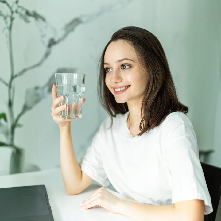 Proces filtracji w filtrze Aquaphor Kryształ SOLO