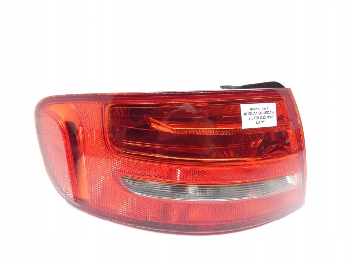 Licht links heck links hinten AUDI A4 B8 LIFT KOMBI / AVANT 8K9945095