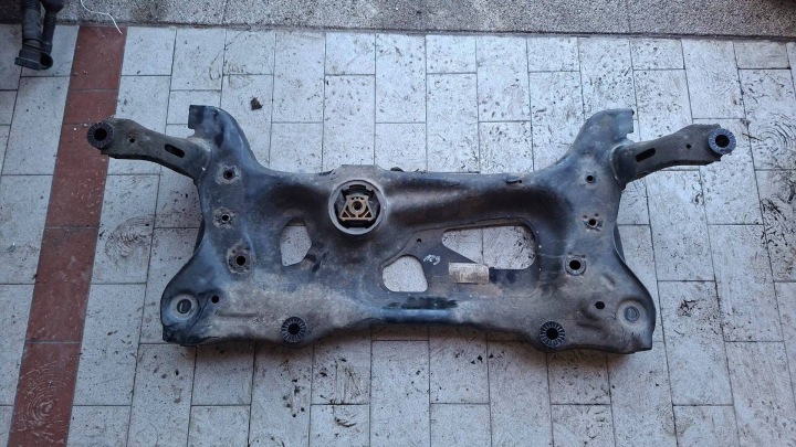 futómű rész futómű felfüggesztés motor eleje VW Touran III 3Q0199313BH 3Q0199315D