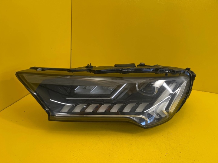 Licht links Audi Q7 LIFT 4M0941039C