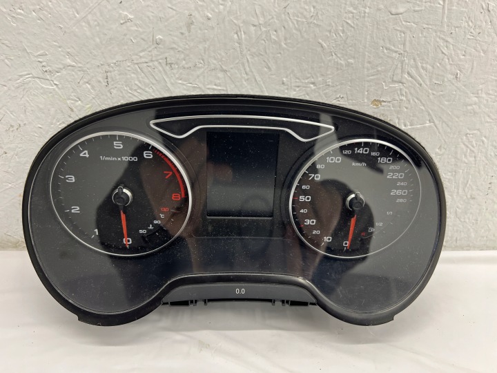 quadro strumenti TACHIMETRO contagiri OROLOGIO OROLOGIO AUDI A3 8V 8V0920870G EUROPA